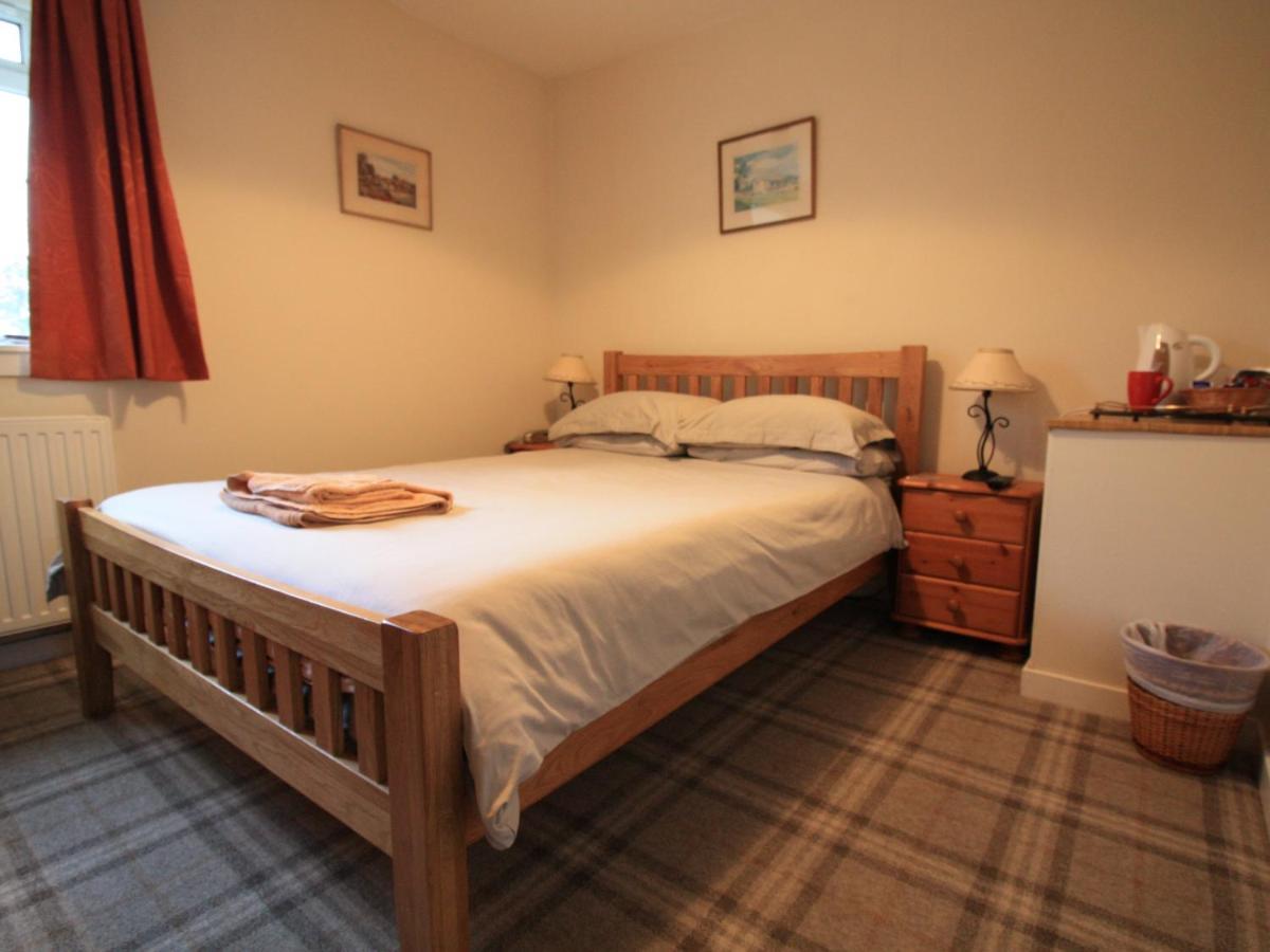 Blairmains Guest House Kirk of Shotts Стая снимка